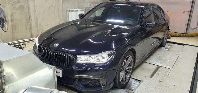 530i G30 на диностенде